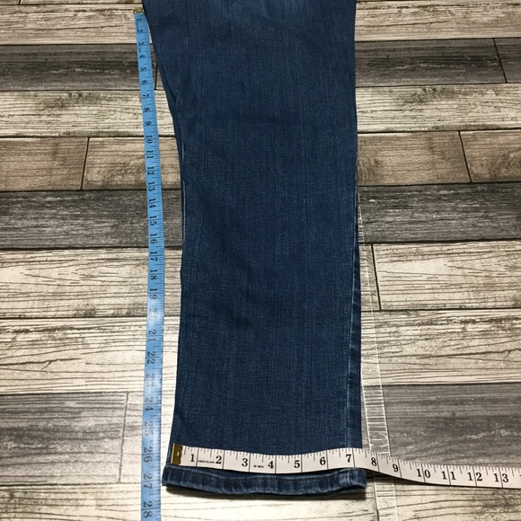 LL Bean Bean Flex Classic Fit Jeans Men’s 36x29 Med Wash Blue (Flaw Read) - Picture 2 of 12